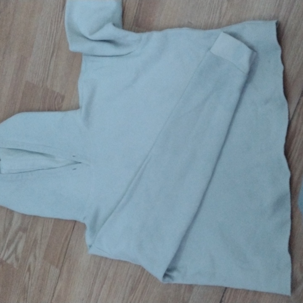 cropped hoodie